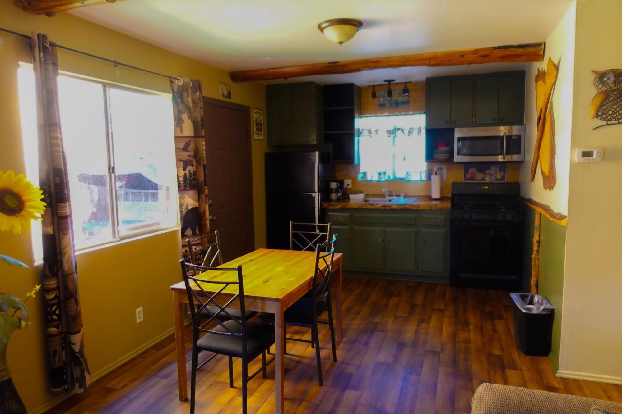 Sleepy Hollow Cabins And Hotel Crestline المظهر الخارجي الصورة