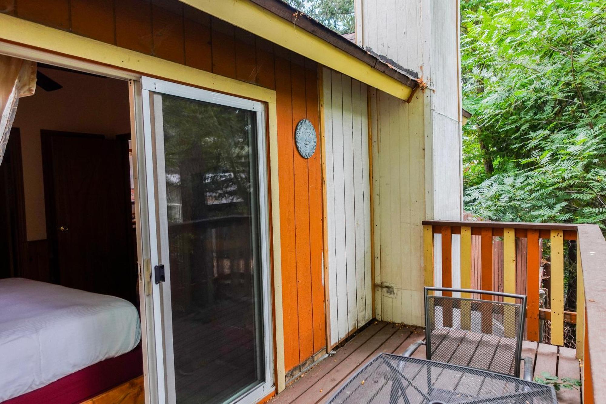 Sleepy Hollow Cabins And Hotel Crestline المظهر الخارجي الصورة