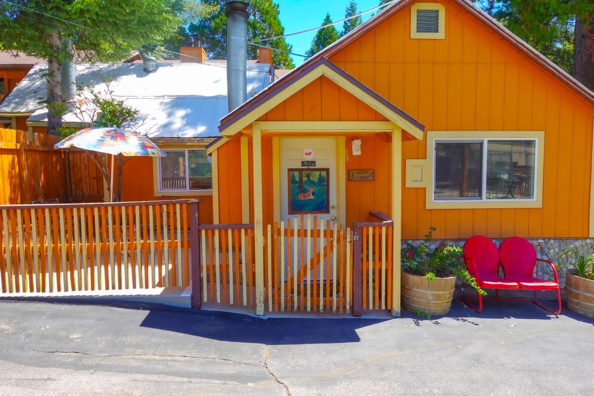 Sleepy Hollow Cabins And Hotel Crestline المظهر الخارجي الصورة