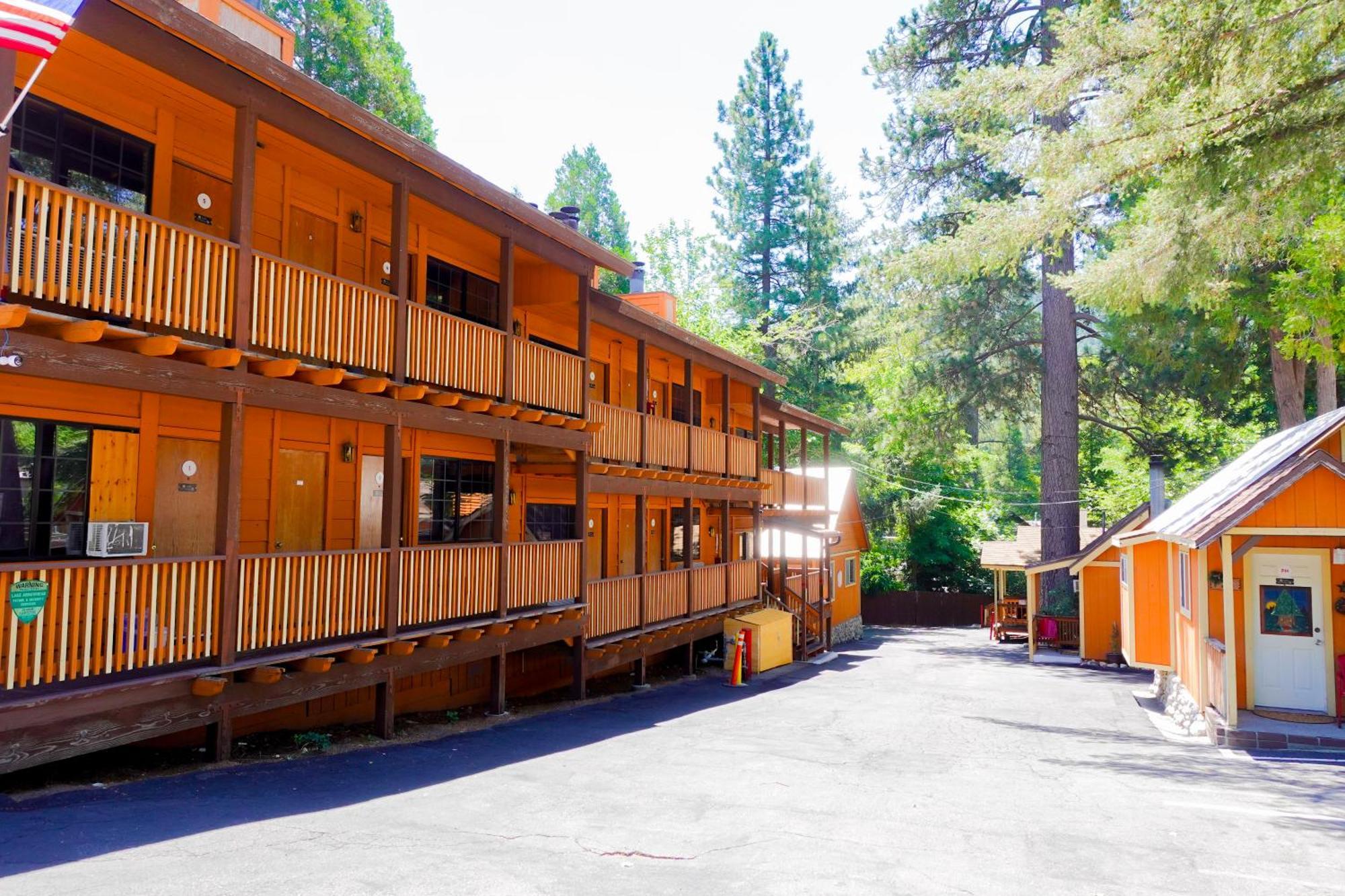Sleepy Hollow Cabins And Hotel Crestline المظهر الخارجي الصورة